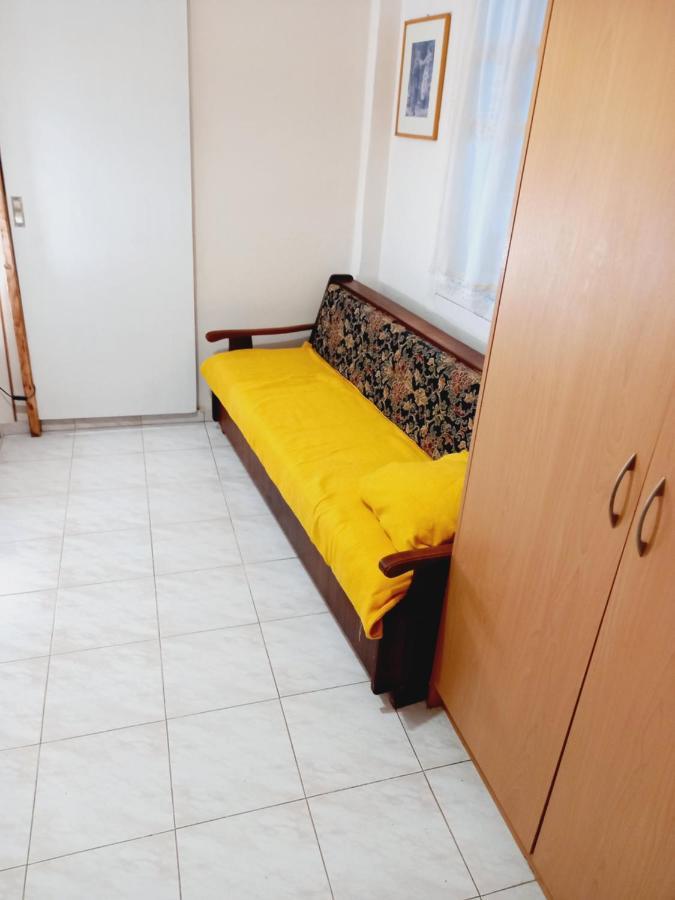 Στην Αυλή Της Ράχης Apartment Kalamata Exterior photo