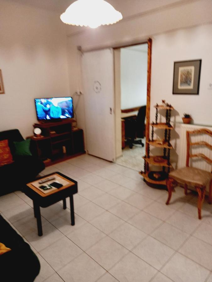 Στην Αυλή Της Ράχης Apartment Kalamata Exterior photo