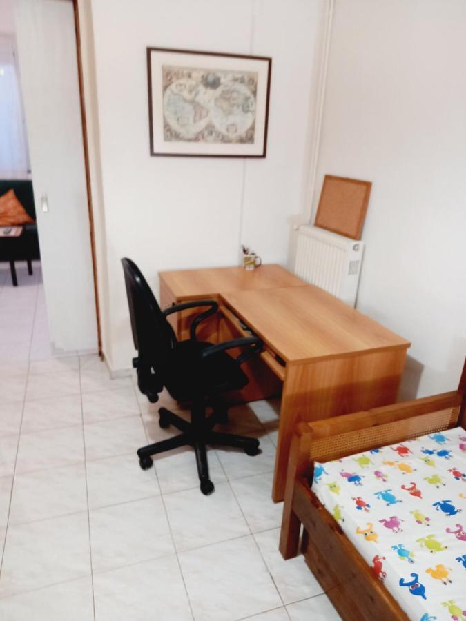 Στην Αυλή Της Ράχης Apartment Kalamata Exterior photo
